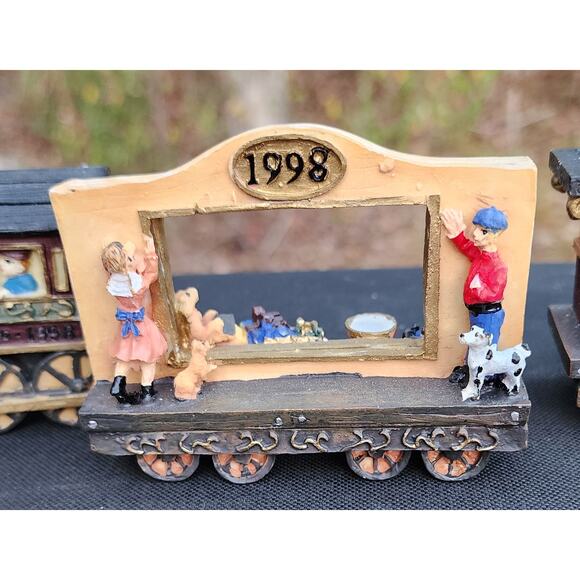 JC Penney Home Towne Express 1998 Christmas Train Cars Set of 4 - Picture 6 of 10